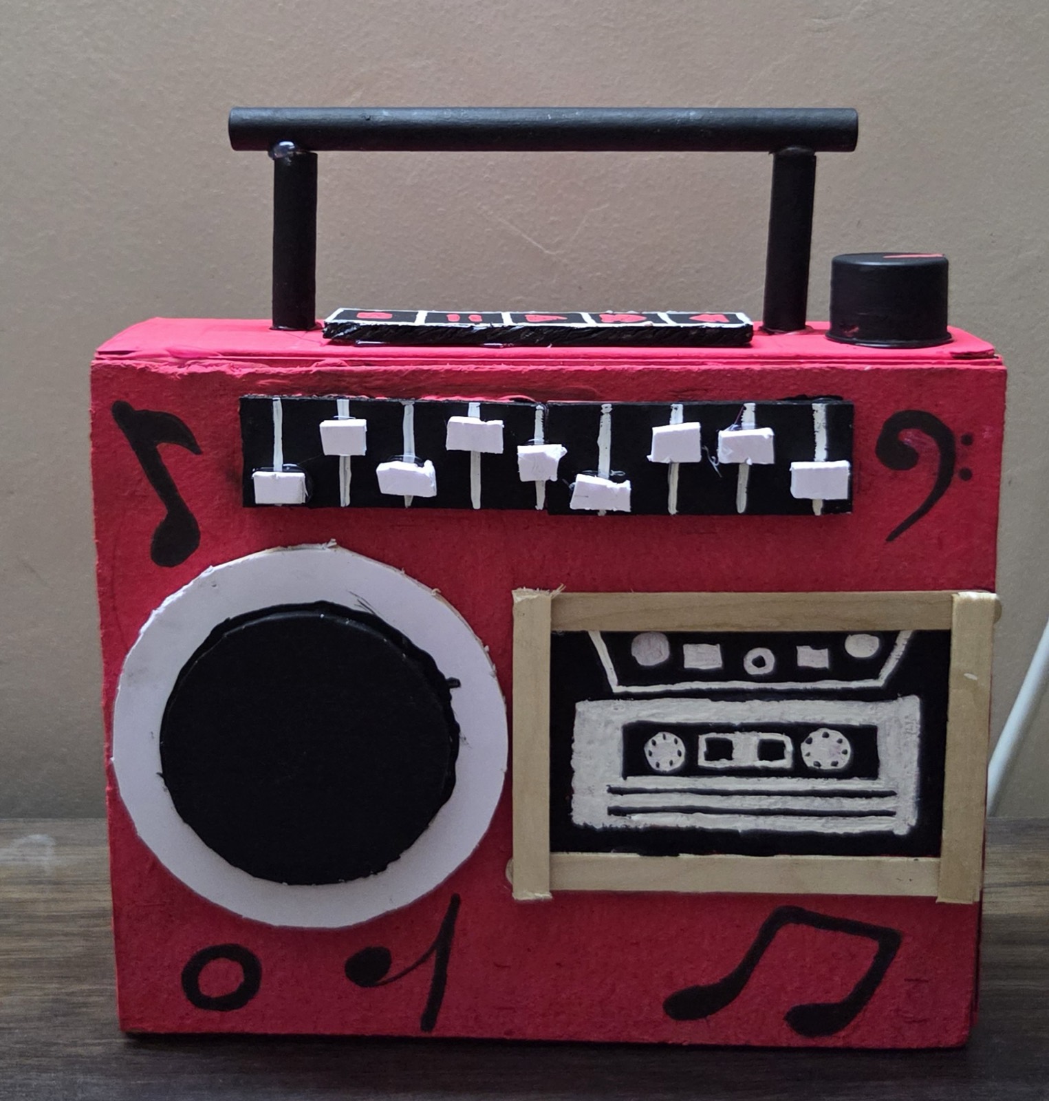 Cardboard FM radio diorama